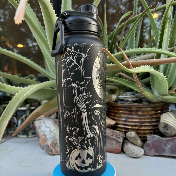 “Spooky Mama” Engraved Halloween 40oz Tumbler - Picture 6 of 10